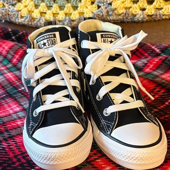 Converse Black and White High-Top Sneakers - Picture 5 of 6